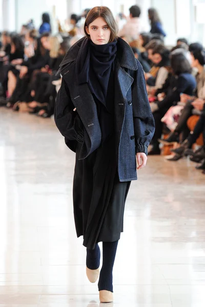 Look 1